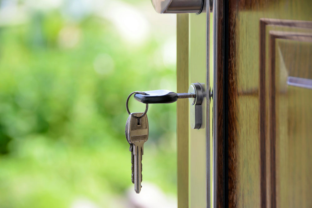 Late Completion & Licences Late Completion & Licences